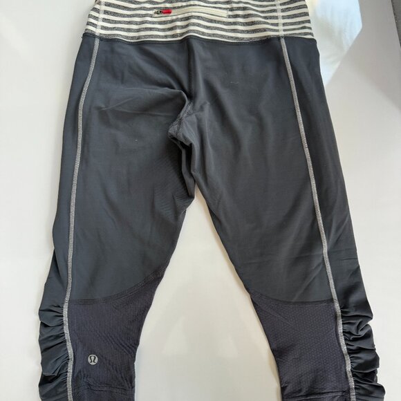 LuluLemon Work Out Pant - Picture 7 of 7
